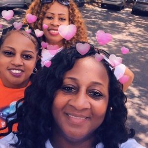 Meet your Posher, Regina